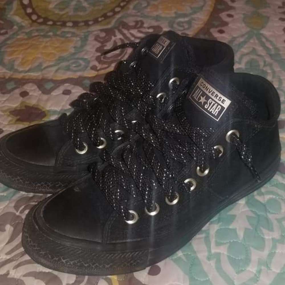 Converse - Picture 2 of 2